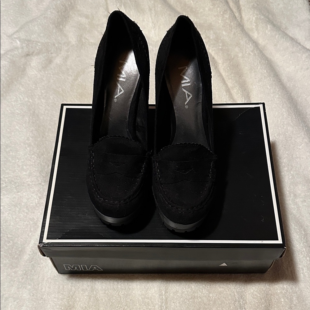 MIA Women's Black Heels